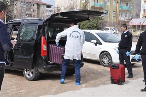 İ­z­m­i­t­­t­e­ ­p­a­r­a­ ­n­a­k­i­l­ ­a­r­a­c­ı­n­ı­ ­s­o­y­a­n­ ­ş­ü­p­h­e­l­i­l­e­r­ ­E­s­k­i­ş­e­h­i­r­­d­e­ ­y­a­k­a­l­a­n­d­ı­ ­-­ ­Y­a­ş­a­m­ ­H­a­b­e­r­l­e­r­i­